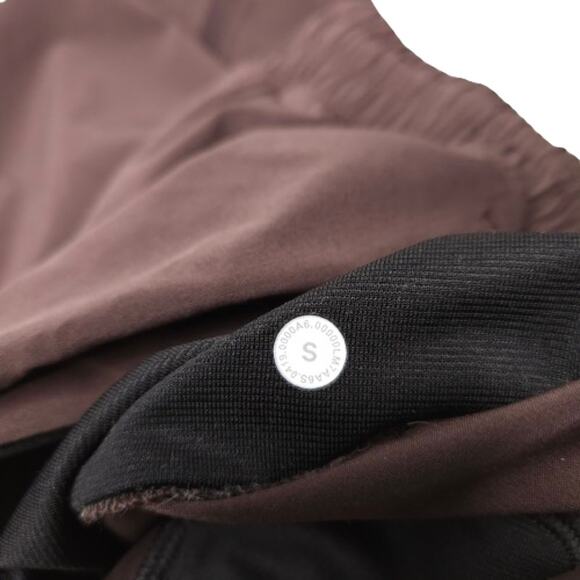 lululemon athletica Pace Breaker Short *Linerless 7" Updated - Picture 5 of 6